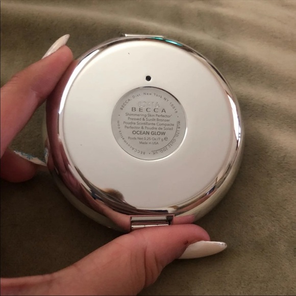 NEW🌟BECCA Skin Perfector Highlighter / Bronzer - Picture 7 of 7